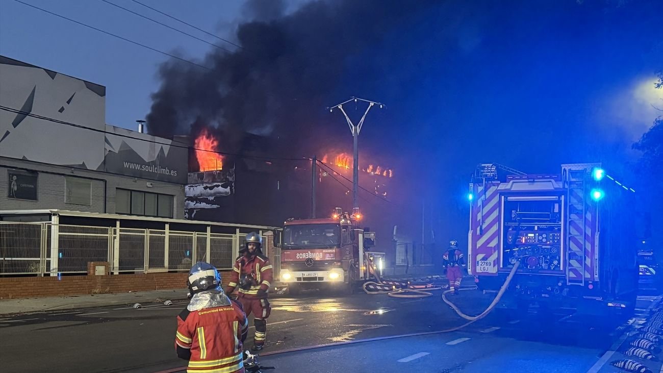 Leganés estabiliza incendio en nave industrial sin heridos ni daños colaterales